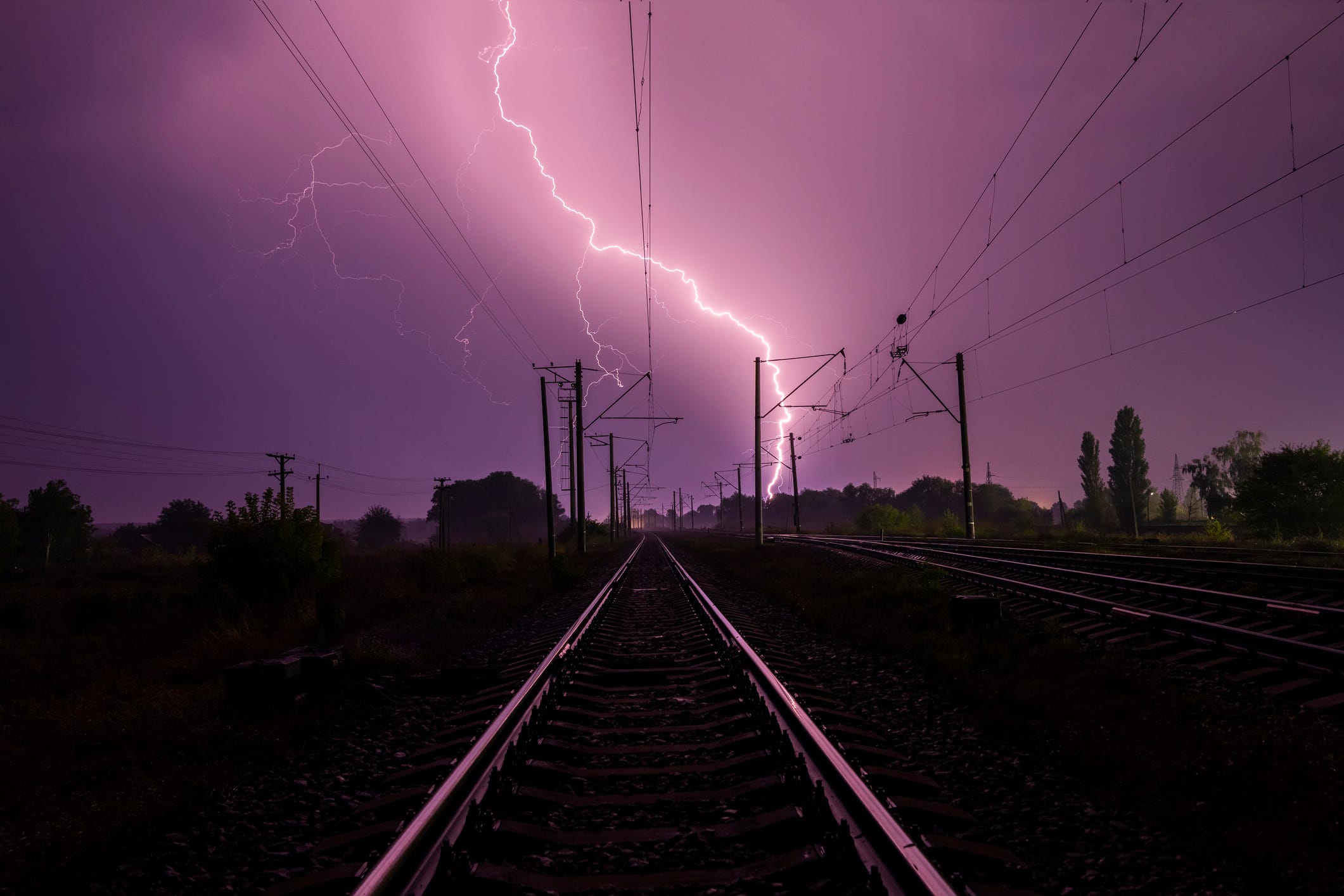 Brutal Storms From Space Could Absolutely Devastate Our Trains and Railroads