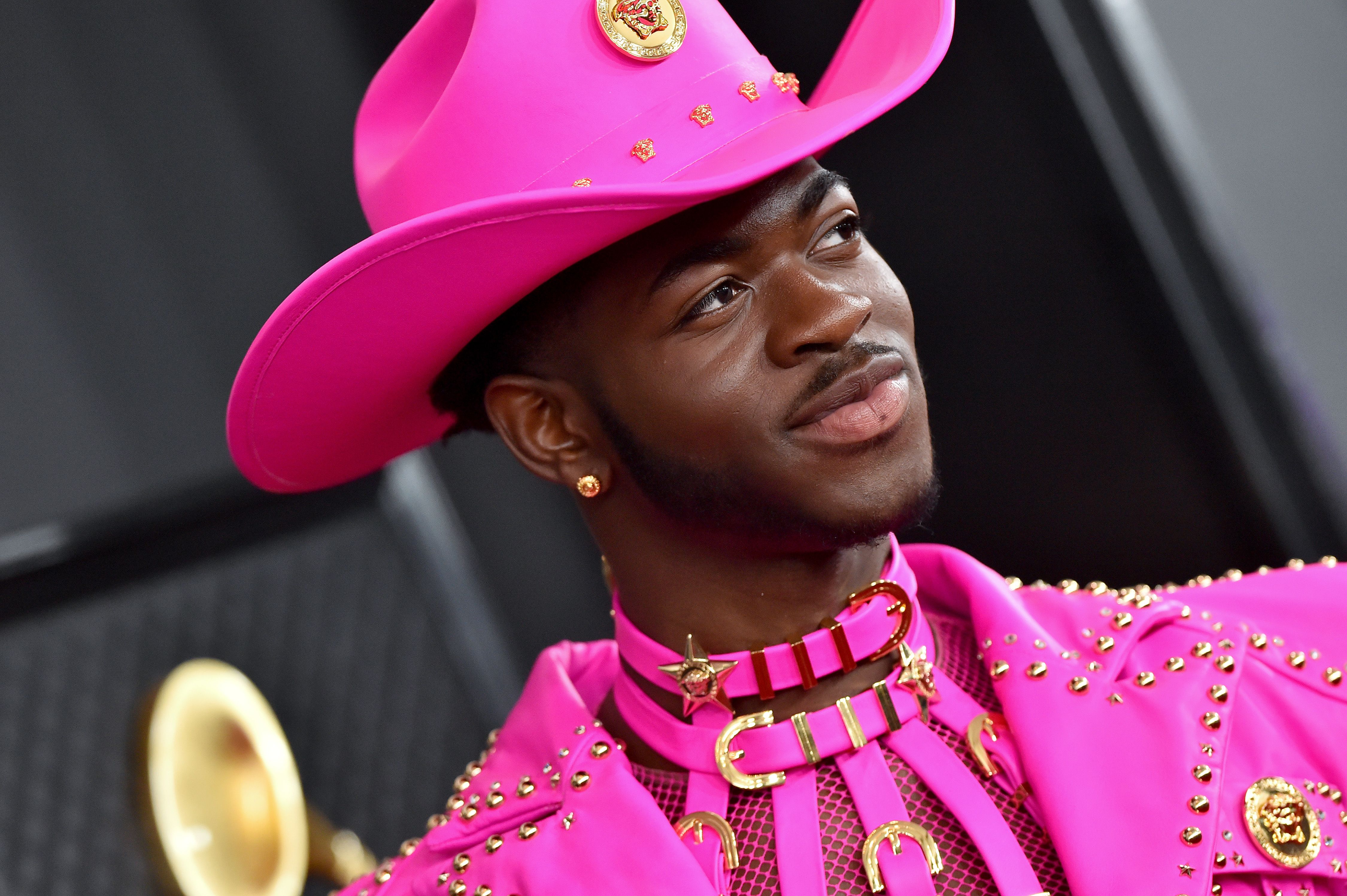 Little Sax Girl Free Video - Lil Nas X's Best Outfits - Lil Nas X Fashion Photos