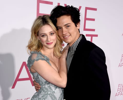 Frasi D Amore Per Lui Cole Sprouse Riceve Da Lili Reinhart Il Post Piu Bello