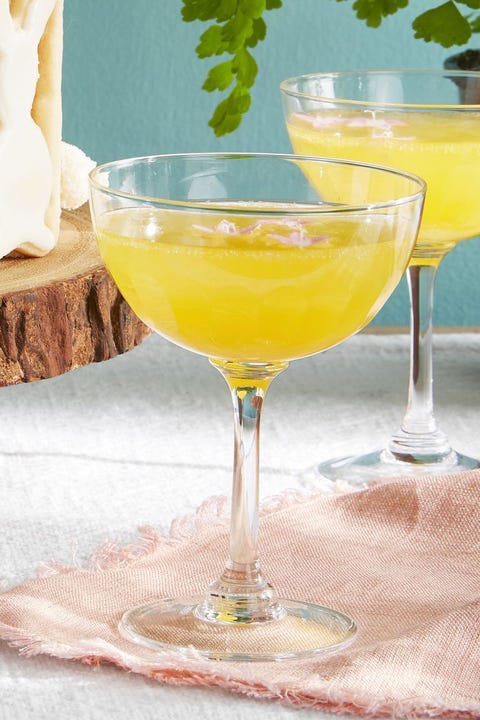 lillet sprtiz cocktail