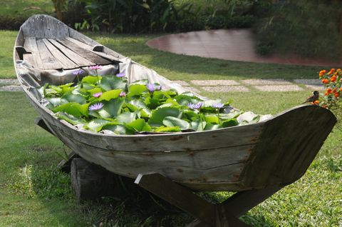 20 Planter Box Ideas To Inspire You, Wooden Boat Planter Box