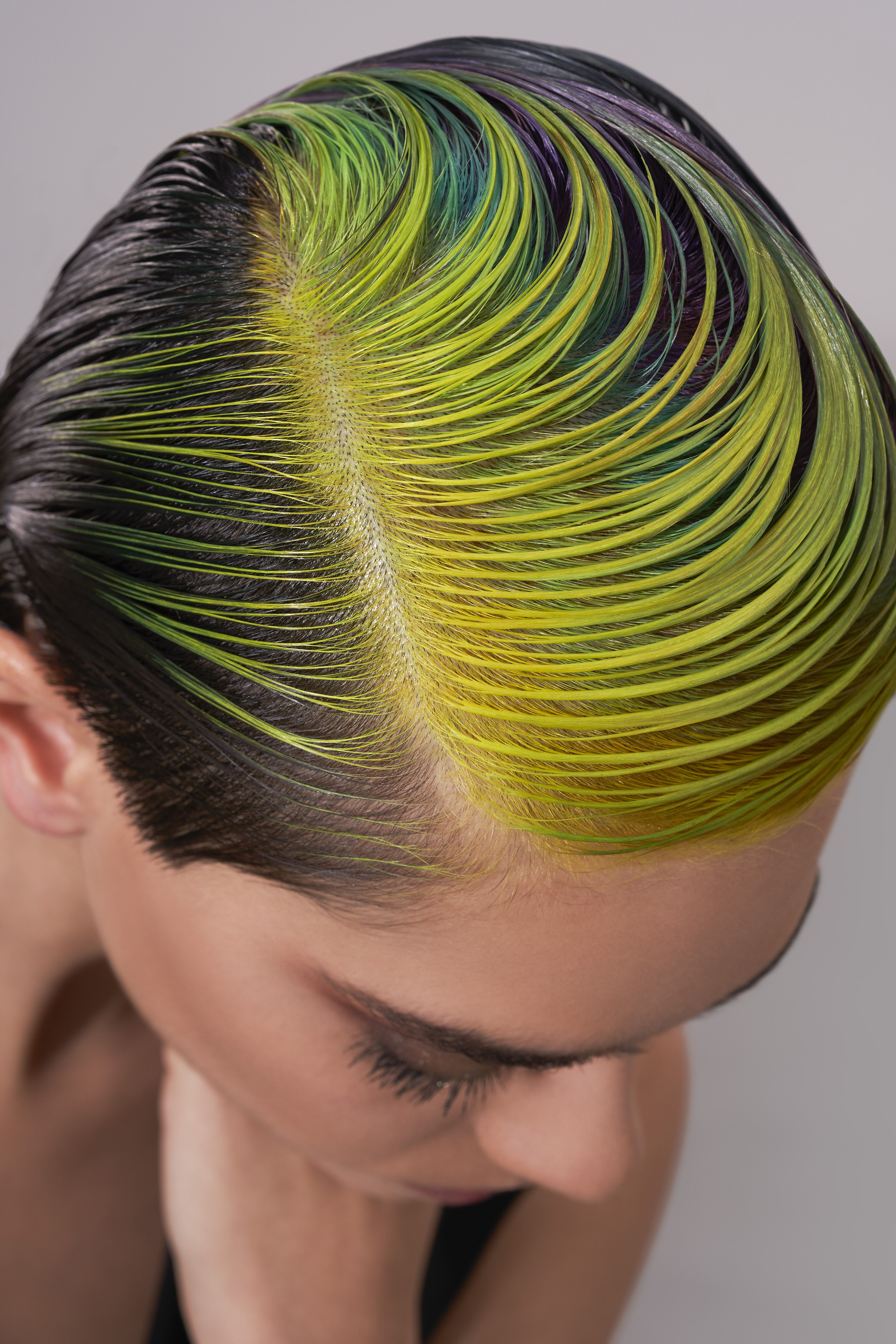 Colore Capelli Estate 2022: Tendenza Bicolor Con L'underlayering