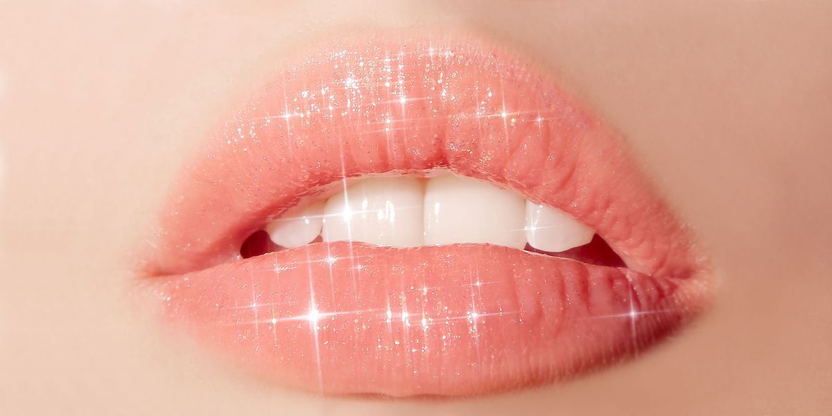 20 Best Lip Plumpers of 2021 for Bigger, Fuller Lips at Home