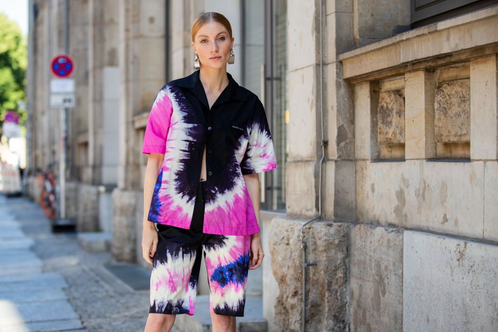 Tie Dye Outfits for Women to Obsess Over