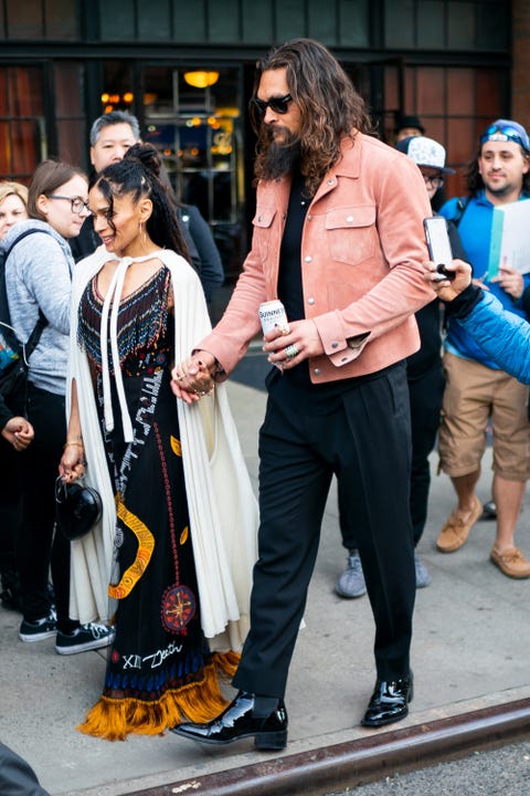 Jason Momoa Wore His Pink Fendi Scrunchie Again At The Game Of