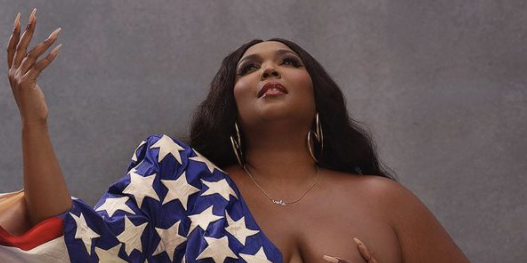 Best Lizzo Poses Naked