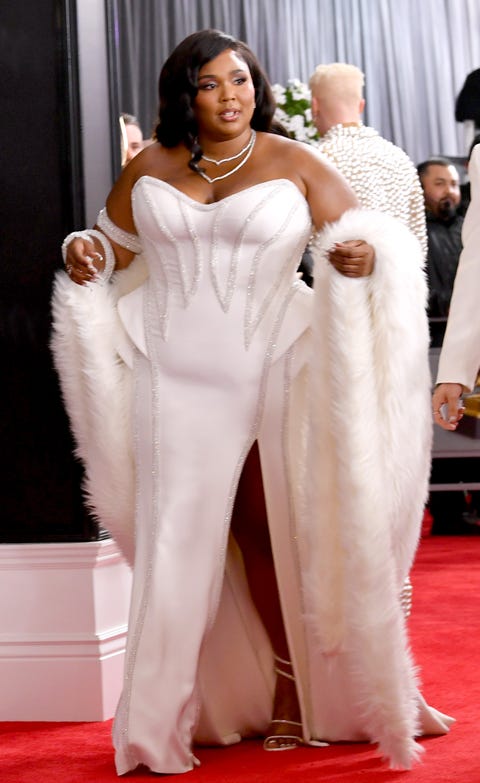 Lizzo Wore A White Dress To Grammy Awards In 2020