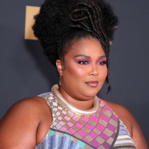 lizzo calls out instagram beauty filters