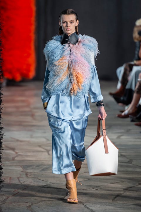 Jonathan Anderson Shows an Artsy-Intellectual Loewe Collection for Spring