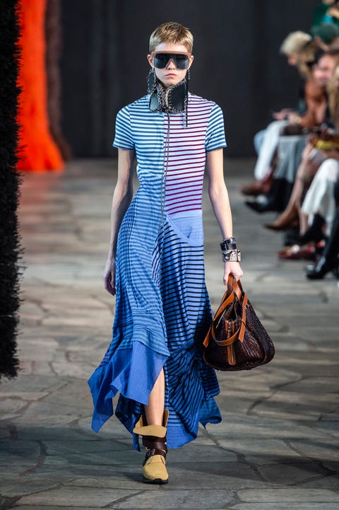 Jonathan Anderson Shows an Artsy-Intellectual Loewe Collection for Spring