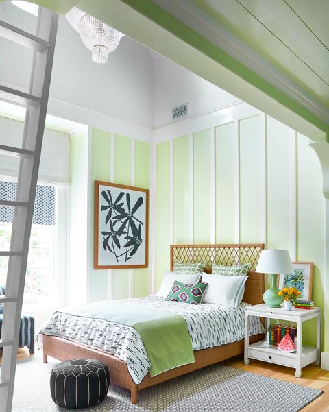 Room, Green, Interior design, Floor, Property, Flooring, Wall, Textile, Bed, Ceiling, 