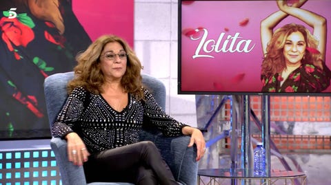 lolita en sabado deluxe