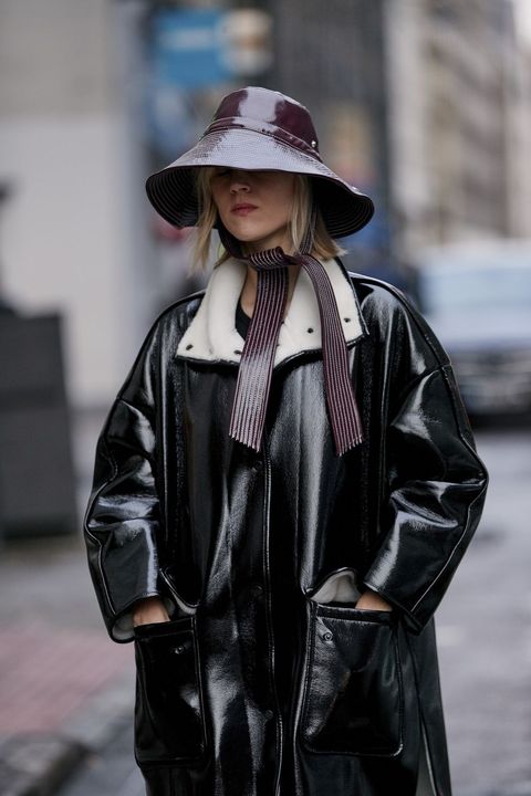 Dior Aw19 Declared Bucket Hats As This Seasons Biggest Comeback Trend