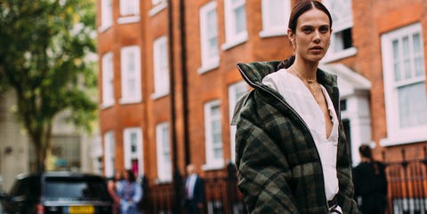 Plaid, Street fashion, Fashion, Pattern, Tartan, Urban area, Snapshot, Street, Yellow, Design, Plaid, Street fashion, Fashion, Pattern, Tartan, Urban area, Snapshot, Street, Yellow, Design,