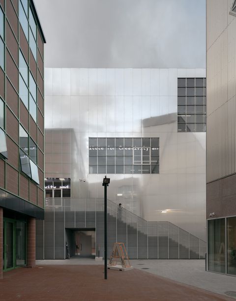london, barozzi veiga, artist studio, design district, reflective elevation