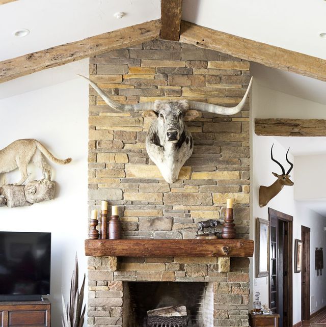 22 Best Fireplace Decor Ideas, Farmhouse Decor Over Fireplace