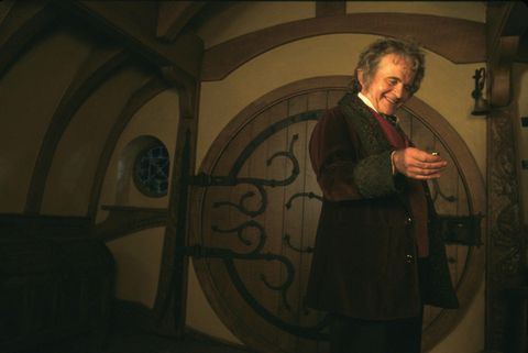 ian holm as bilbo baggins, lord of the rings the fellowship of the ring