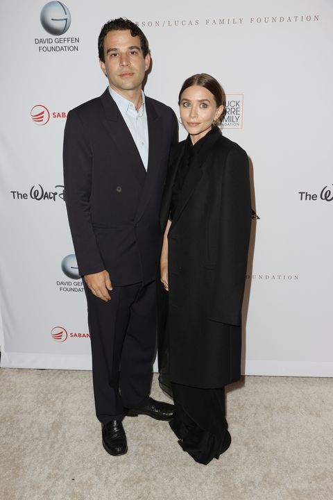 ashley olsen and louis eisner at the yes 20th anniversary celebration