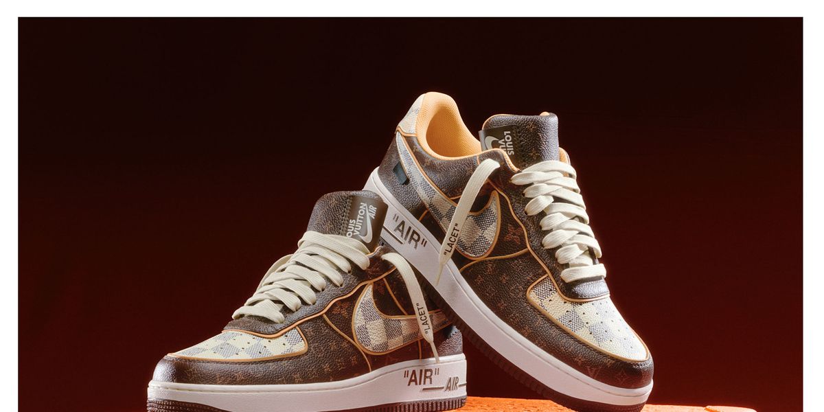 Malversar Falsificación Rebotar La zapatillas Nike Air Force 1 x Louis Vuitton, a subasta