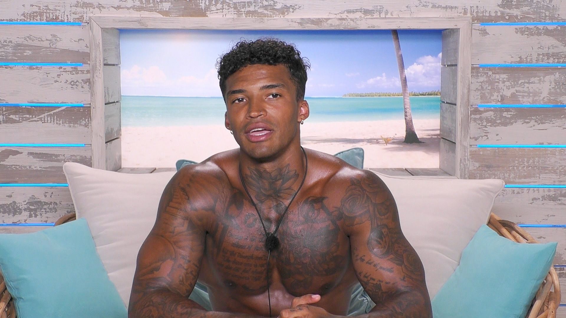 Love Island S Dumped Islanders Predict Michael And Curtis S Loyalty