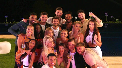 Love Island announces two new bombshells are entering the villa