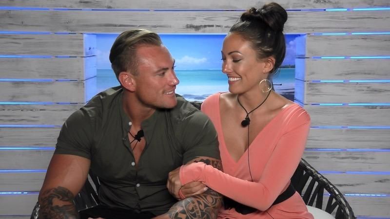 Love Island S Tom Powell Opens Up About Sophie Gradon S Death