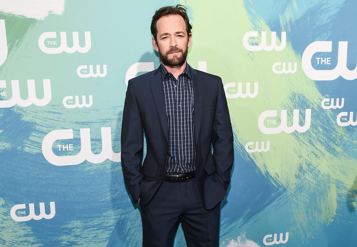 Luke Perry S Death Was Incredibly Painful For Riverdale Co Stars