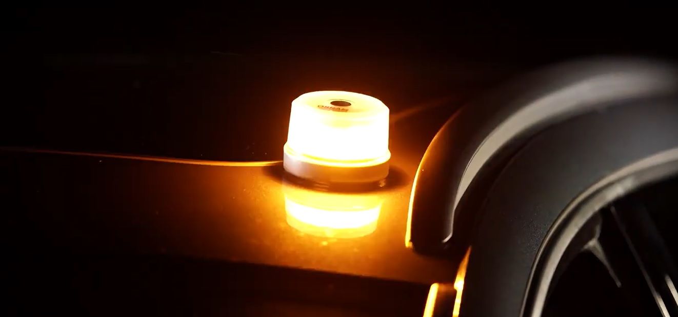 mezcla cáscara Aislante Así se utiliza la luz de emergencia cuando se estropea el coche