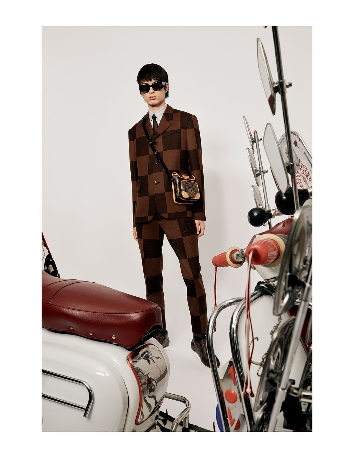 全ルック】ヴァージル・アブローとNIGO®による「ルイ・ヴィトン LV ...
