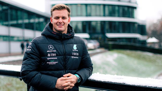 mercedes amg petronas f1 team signs mick schumacher as reserve driver for 2023