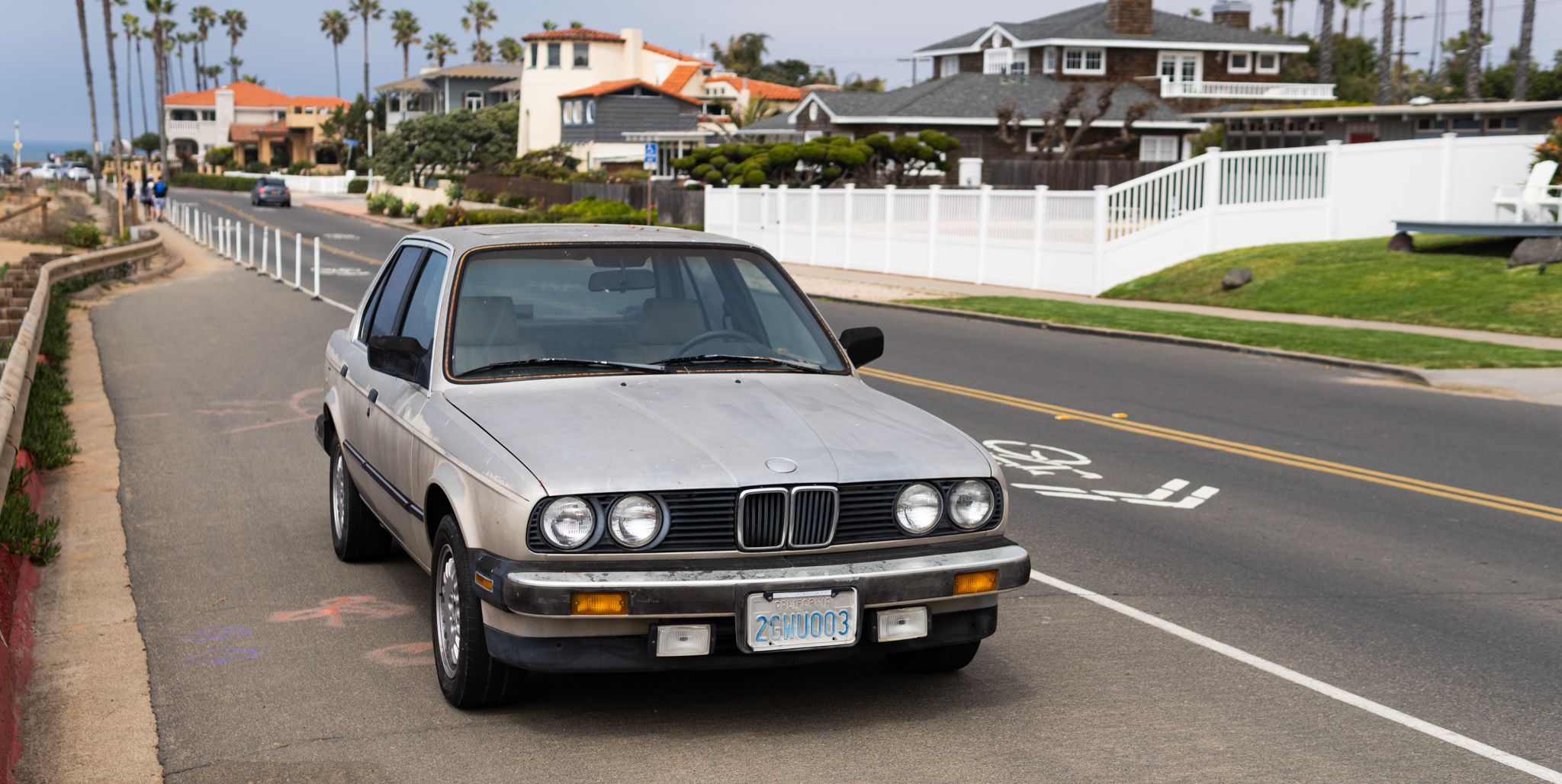 I Bought a Barely Working E30 Because I'm Sick of Caring About Cars