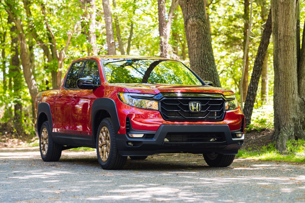 2021 Honda Ridgeline Feels Like It's Wearing a Costume - Review