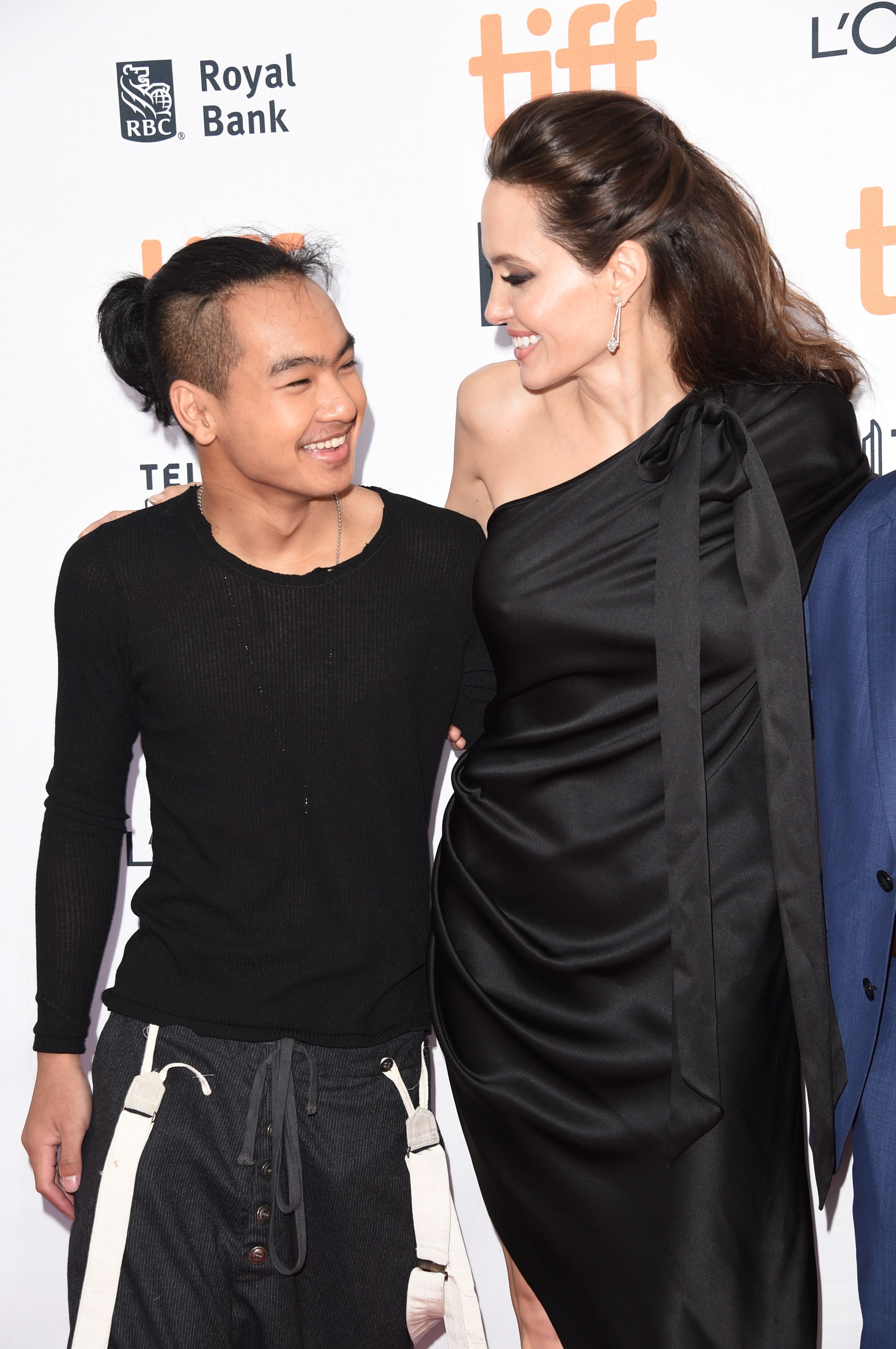 Watch Angelina Jolie Get Emotional While Taking Son To College