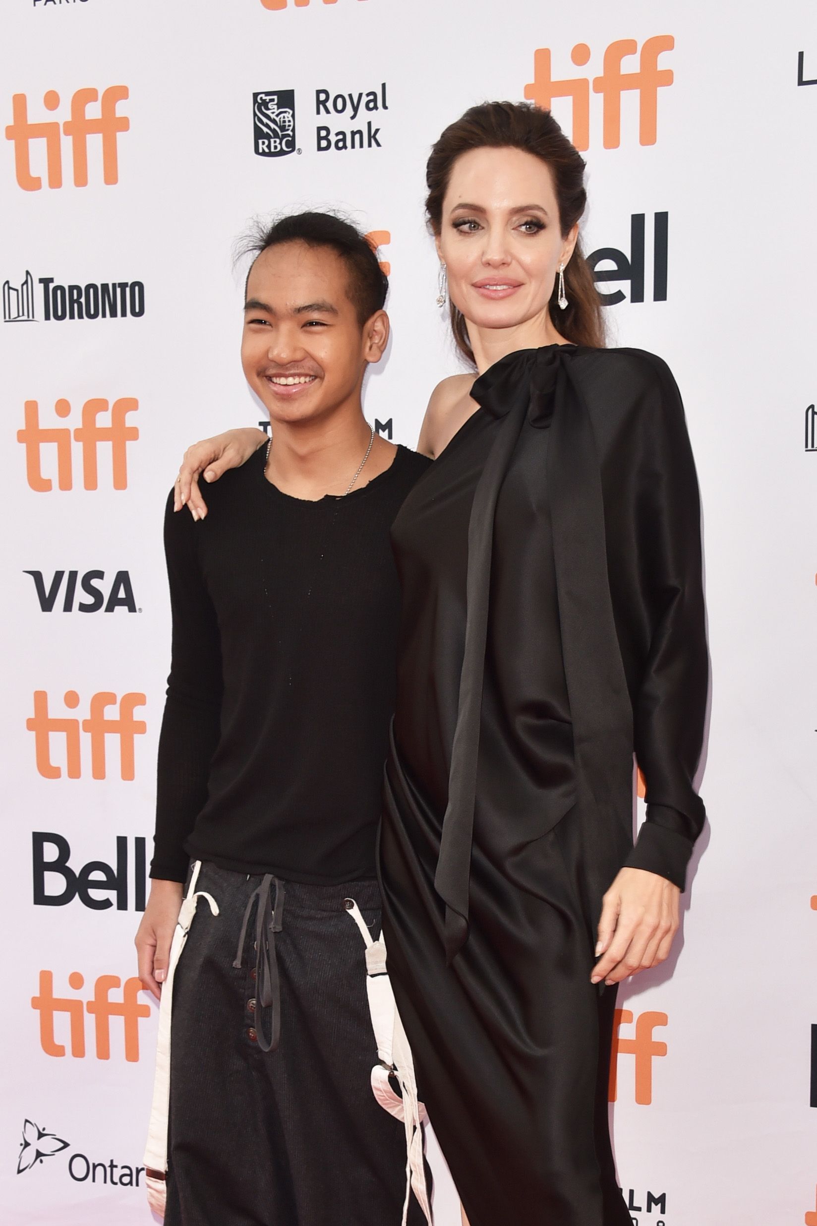 Where Angelina Jolie's Oldest Son Maddox Is Attending College - Maddox ...