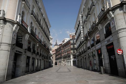 Coronavirus: así se ven las calles de Madrid completamente vacías