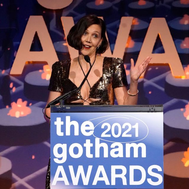 maggie gyllenhaal en los gotham awards 2021
