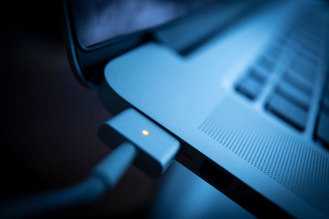 portable technology photo illustrations