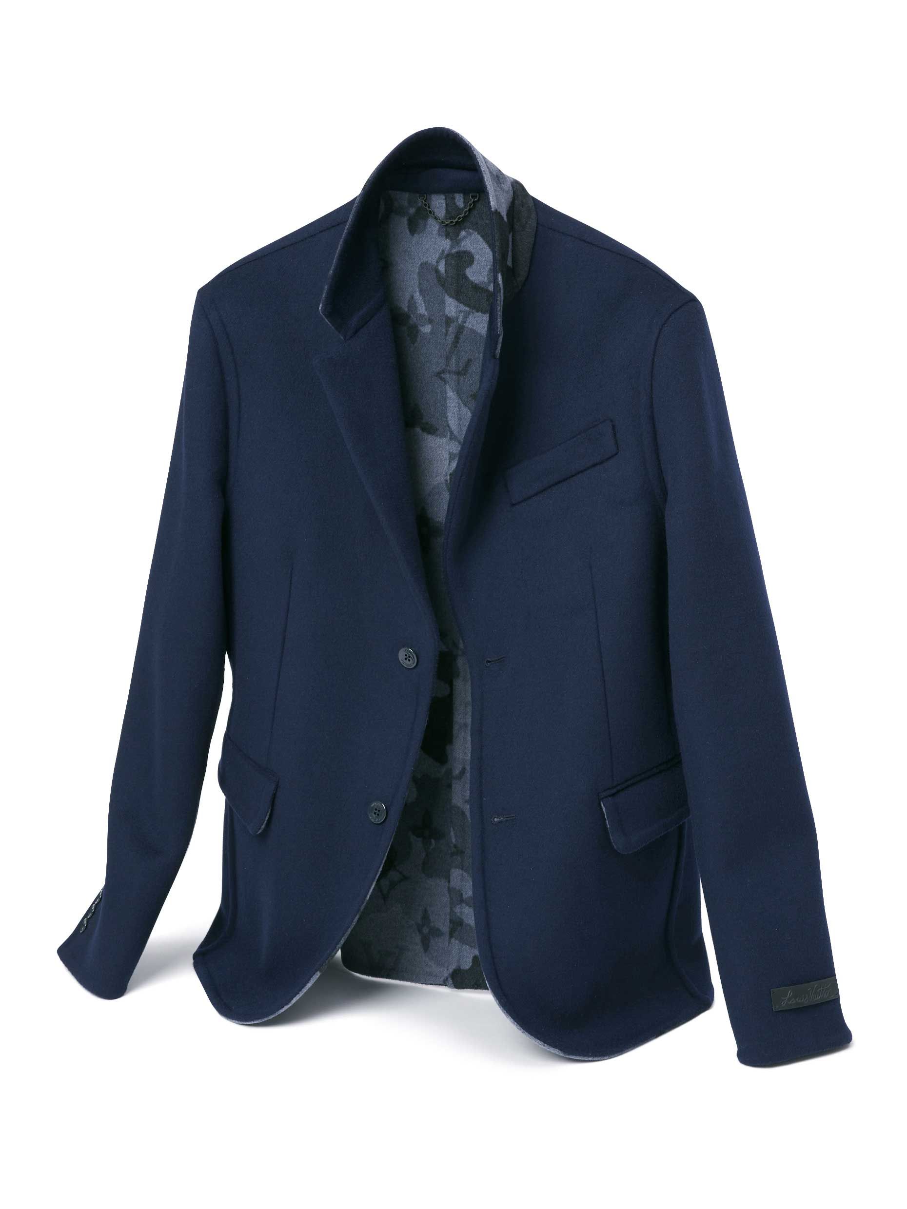 ダブルフェイスで進化した、「ルイ・ヴィトン」の紺ジャケット