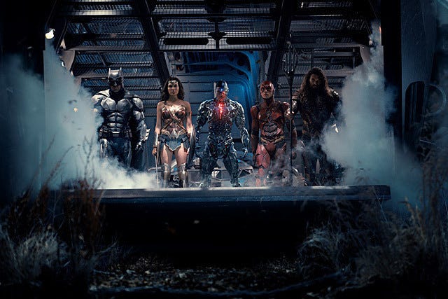 12163円 一番の 等身大パネル バットマン スーパーマン ワンダーウーマン vs ジャスティスの誕生 海外 映画 ヒーロー アメコミ