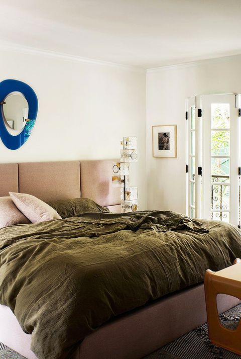 modern california style bedroom