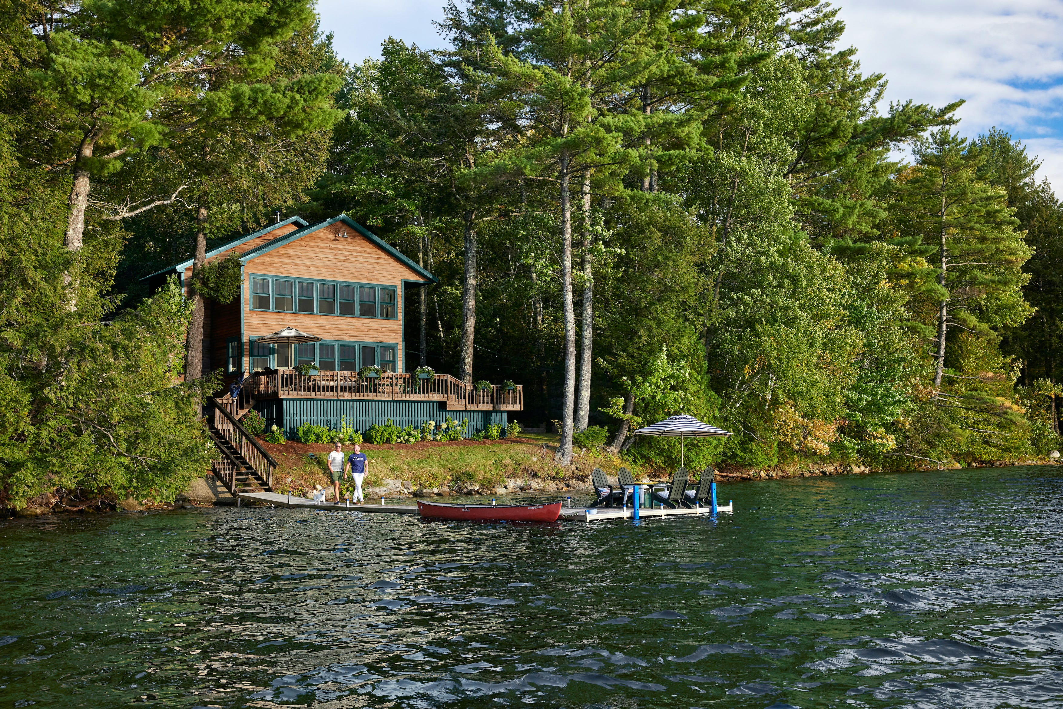 This 1940s Maine Cottage Is a Joyful Cannonball Dive Into Memories of Summers Past