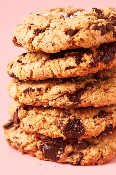 Chewy Chocolate Chunk Cookies - Delish.com