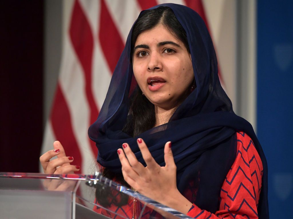 マララ ユスフザイ タリバンによるアフガニスタン占領後の女性の人権に危惧 ハーパーズ バザー Harper S Bazaar 公式