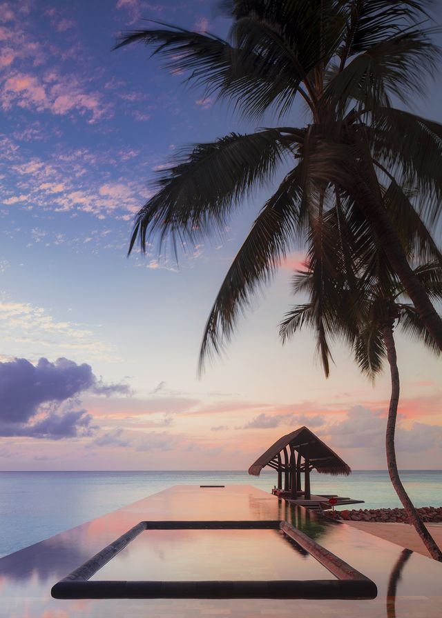 tramonto rosa alle maldive