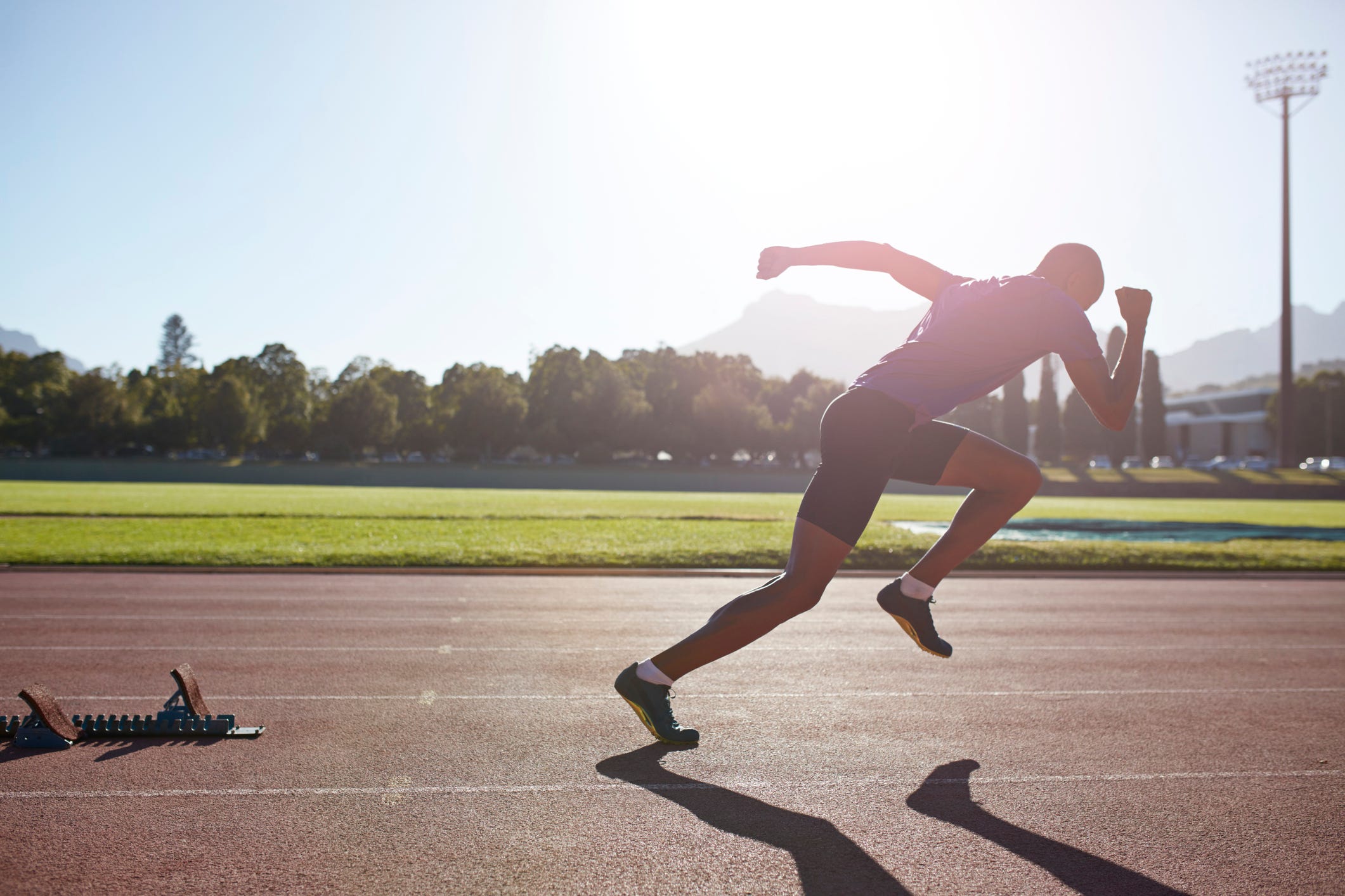 Anaerobic Workouts Help You Tackle Hills and Improve Your Finishing Kick—Here’s How to Do Them