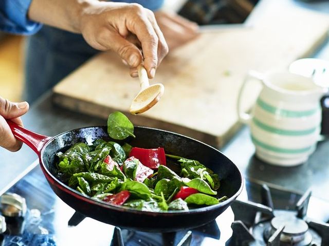 14 Healthy Cooking Tips and Techniques for Home Chefs