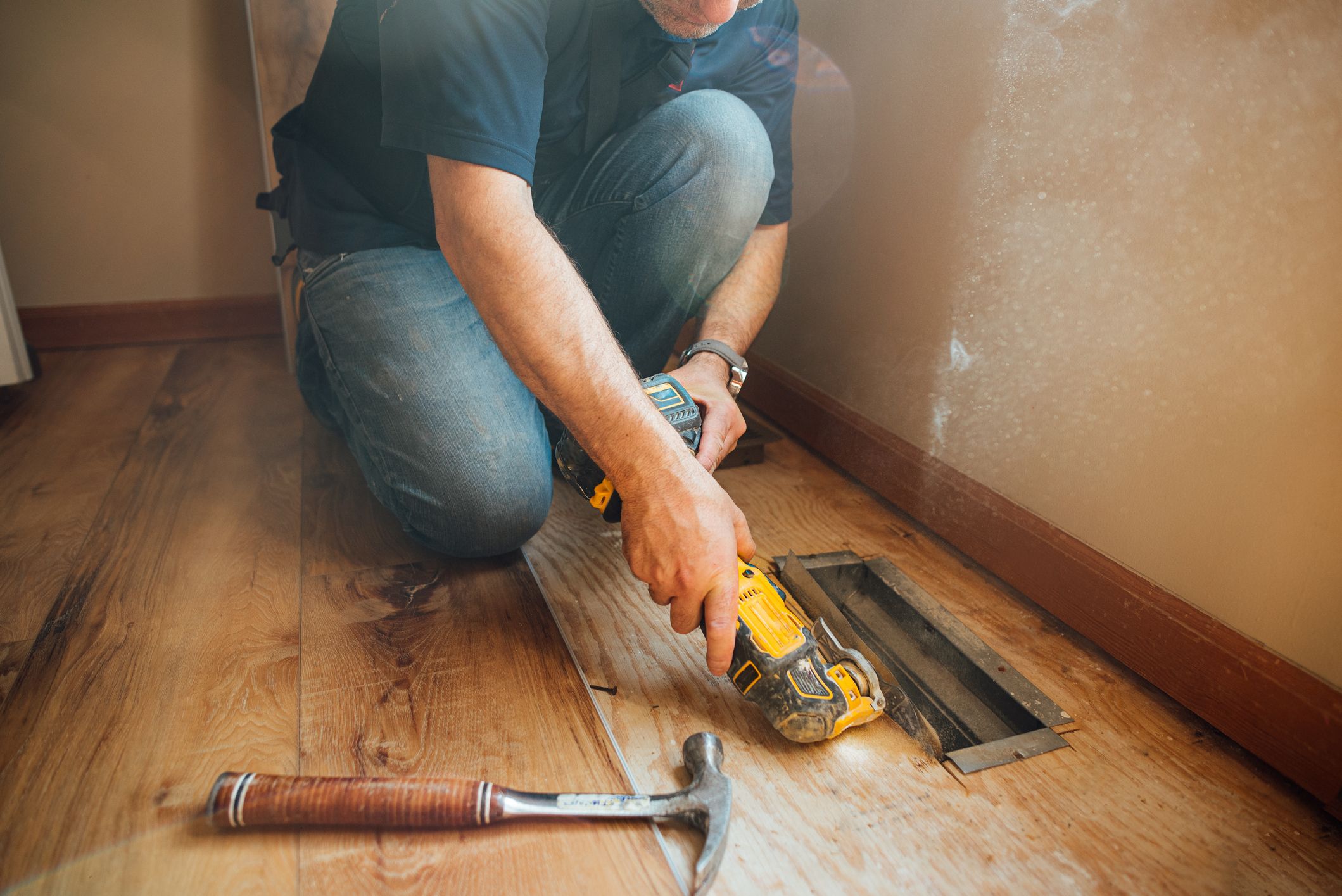Oscillating Tools For Your Next Diy Project, Hardwood Floor Cutting Tools