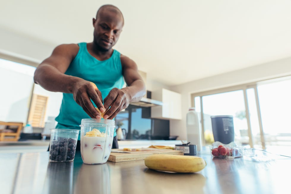 How Long After Eating You Can Work Out, According to Experts thumbnail