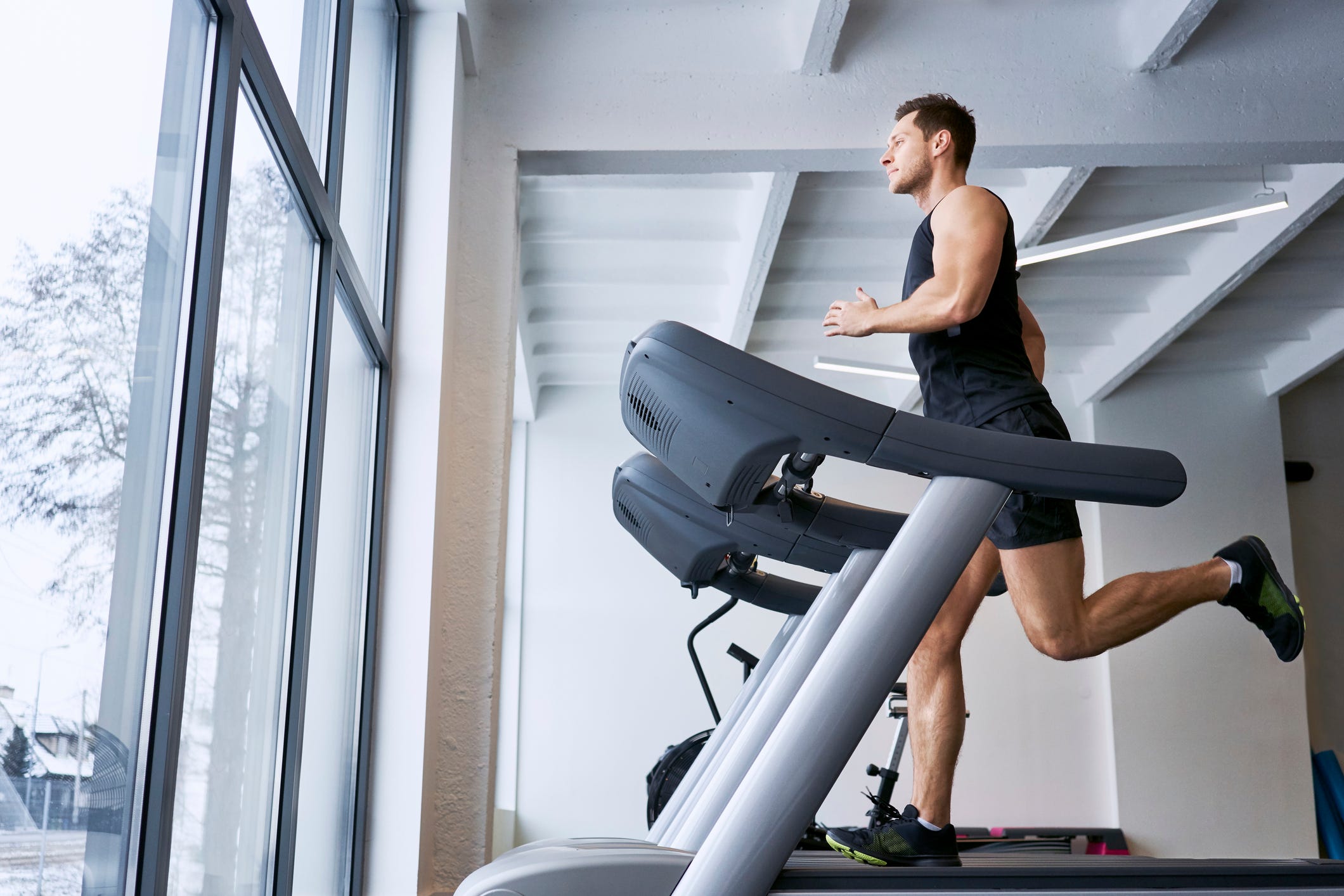 How to Use the Treadmill Pace Chart to Make the Most of Your Indoor Workouts