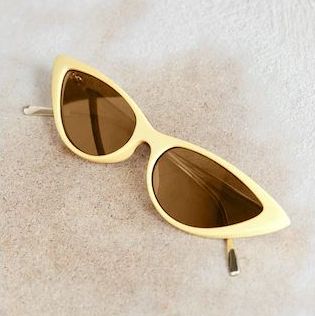Eyewear, Sunglasses, Glasses, Personal protective equipment, Goggles, aviator sunglass, Vision care, Still life photography, Beige, Fashion accessory, 